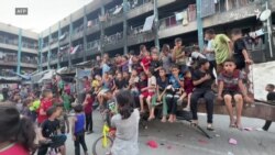 په غزه کې پر جګړې سربېره د فوټبال سیالۍ کېږي