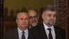 Liderii celor trei partide care formează Coaliția de guvernare-Nicolae Ciucă (PNL), Marcel Ciolacu (PSD) și Kelemen Hunor (UDMR)- au neînțelegeri înaintea negocierilor oficiale pentru guvernul care se va forma după rocada premierilor. 