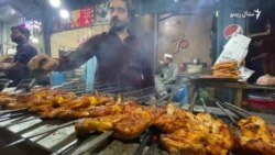 د پېښور فواره څلور لاره کې تر پېشلمي خواړه پلورل کېږي