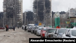 Ուկրաինա - Մարիուպոլից դուրս եկող ավտոմեքենաների հոսքը, 17-ը մարտի, 2022թ․