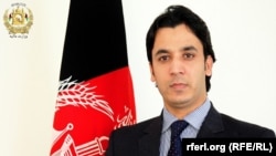 د مالېې وزارت ویاند اجمل عبدالرحیم زي د دوشنبې په ورځ ازادي راډیو ته وویل، د دوو بهرینو شرکتونو اسناد چې د کابل بانک د اخیستلو داوطلبي یې ګټل