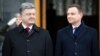 Ілюстративне фото. Президент України Петро Порошенко (ліворуч) та президент Польщі Анджей Дуда під час зустрічі у Києві. Грудень 2015 року