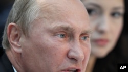 Premierul Vladimir Putin la Congresul formațiunii sale Rusia Unită