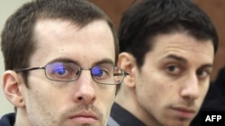 Shane Bauer (left) and Josh Fattal in a Tehran court in February