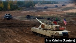 A U.S. Abrams tank of the NATO-enhanced Forward Presence battle group in 2018.