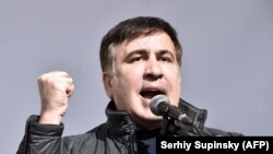 Saakașvilli la protestul opoziției din fața parlamentului de la Kiev, 22 octombrie 2017.