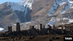 Осетины, как потомки ираноязычных скифо-сармато-аланских племен, считаются большинством исследователей создателями нартского эпоса