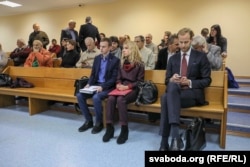 Зьлева — старшы інспэктар аддзелу грамадзянства і міграцыі Маскоўскага РУУС Філіп Карацупа