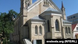 Так цяпер выглядае лютэранская кірха ў Горадні: звонку нават не атынкаваная