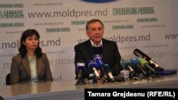Tamara Muntean, contabila Liceului Lucian Blaga de la Tiraspol.