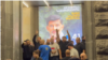 "ქართული ოცნების" მხარდამჭერები საპროტესტო აქციის მონაწილეებს აგინებენ და უხამს ჟესტებს აჩვენებენ - 9 სექტემბერი, 2025 წელი