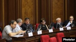 Депутаты фракции АНК во время заседания парламента (архивная фотография) 