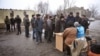 Ілюстраційне фото. Видача гуманітарної допомоги, Нікішине, Донецька область. Грудень 2015 року