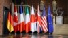 G7-ის სახელმწიფოებისა და ევროკავშირის დროშები