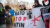 Плакат на мітингу проти російської агресії, Варшава, 1 лютого 2015 року (©Shutterstock)