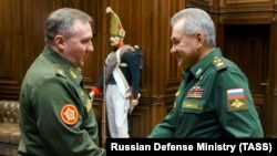 Шойгу Сергей а, Белоруссин тIеман министр Хренин Виктор а