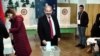 Nikol Pașinian la urna de vot, Erevan, 9 decembrie 2018