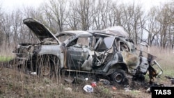The OSCE Special Monitoring Mission observer was killed after the car he was traveling in hit a mine near the village of Pryshyb in the Luhansk region. 
