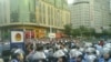 На улицах города Урумчи 5 июля 2009 года.