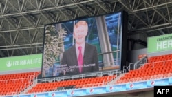 Rinat Ahkhmetov, who owns the Shakhtar Donetsk soccer team, addresses a peace rally held at the Donbass Arena in Donetsk on May 20.