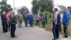 Жыхары вёскі Дубна
