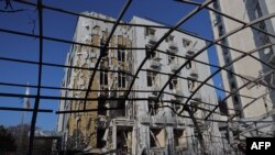 Здание больницы в Одессе, пострадавшее в результате атаки российских беспилотников, февраль 2025