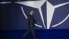 Ілюстраційне фото. Президент України Петро Порошенко на саміті НАТО у Варшаві, 8 липня 2016 року