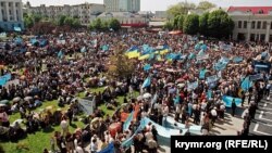 Як відзначали День пам'яті жертв депортації в українському Криму (фотогалерея)