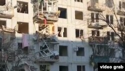 У Чугуєві близько 15:15 ударний російський дрон поцілив у землю біля приватного житлового сектору (фото ілюстраційне)