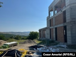 Pensiune turistică în construcție în comuna Jugureni (Prahova).