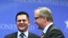 srpski ministar spoljnih poslova Vuk Jeremić i evropski komesar za proširenje Oli Ren na konferenciji za novinare u Briselu