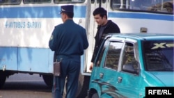 Ўзбекистонда мелисанинг нархи 200 сўм¸ дер экан тўйтепалик Аҳмаджон ака¸ бундай дейишига сабаб воқеани ҳикоя қилади.
