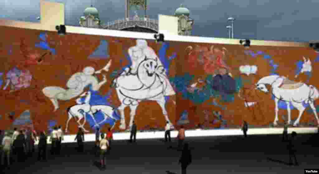 A promotional video presents a mock-up of the exhibition of the massive "Thousand Angels and One Painting" in Prague.