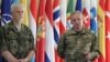 Голова Військового комітету НАТО Петр Павел (ліворуч) та начальник Генштабу ЗСУ Віктор Муженко (праворуч)
