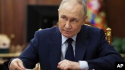 «Нас хотіли спровокувати… не було необхідності застосовувати цю зброю і, сподіваюся, що не виникне», – сказав Путін