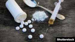 Generic -- Drugs, addicted